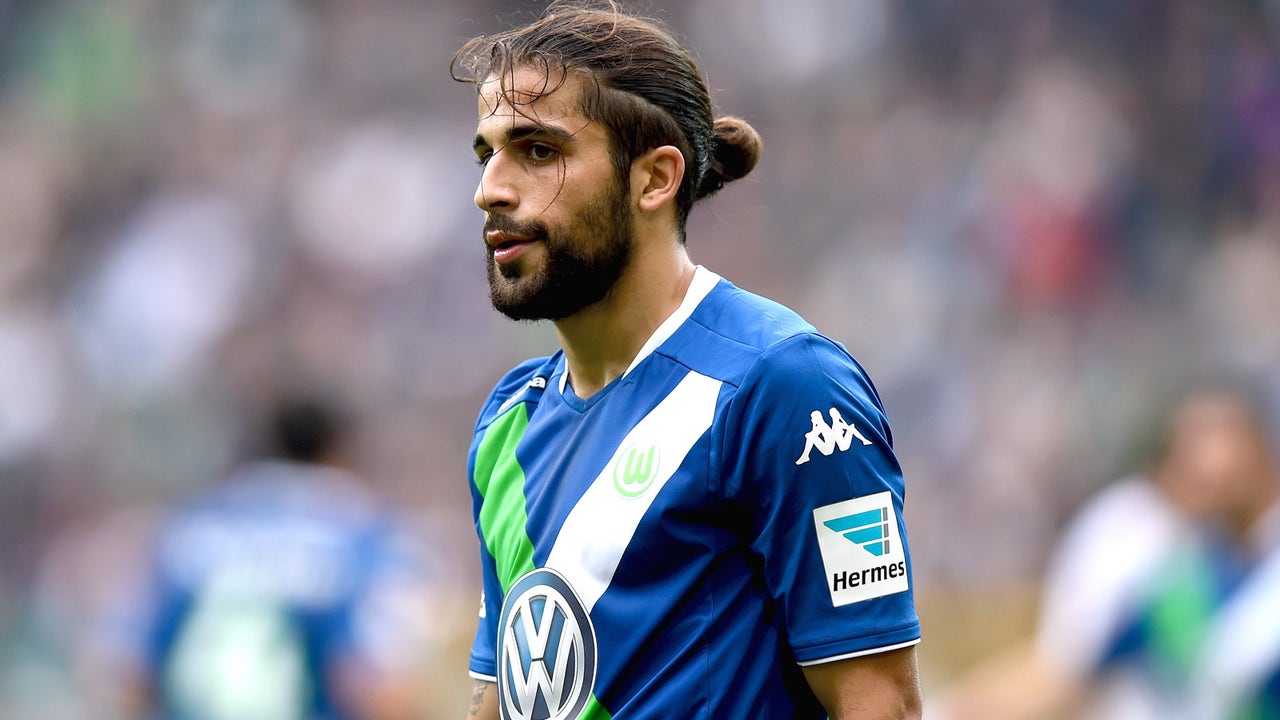 Manchester United prepare swoop for Wolfsburg defender Rodriguez